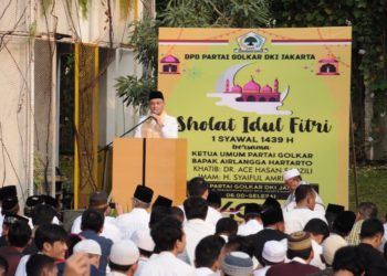 Jadi Khatib, Ace Hasan: Idul Fitri Kembalikan Fitrah Manusia Sebagai Makhluk Suci