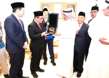 DPR RI Bertemu Menteri Haji Arab Saudi Membahas Kuota Haji Indonesia