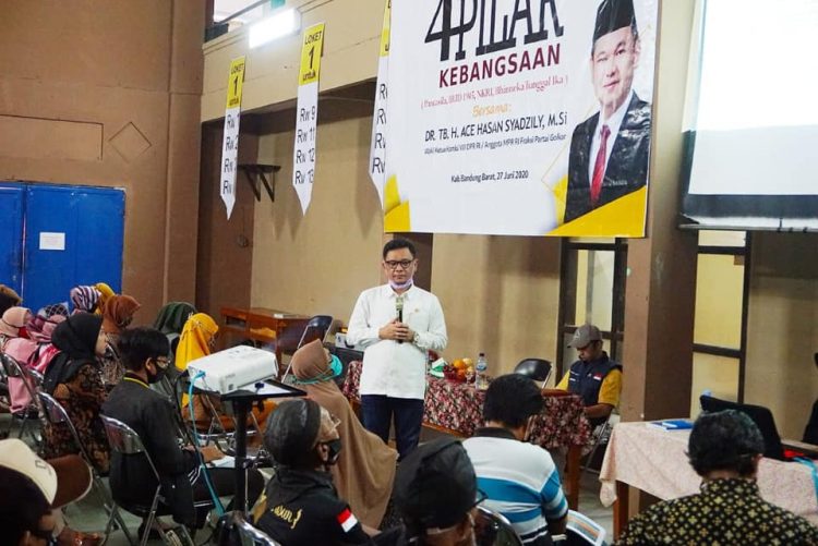 Sosialisasi Empat Pilar MPR RI, Ace Hasan Ajak Masyarakat Bijak Gunakan Medsos