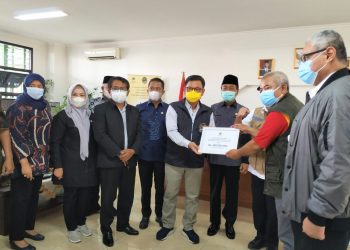 Komisi VIII DPR Beri Bantuan Dana Siaga Darurat Bencana di Kota Bekasi