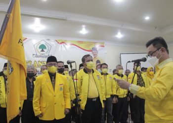Lantik Pengurus DPD Golkar Indramayu, Ace Hasan: Segera Tuntaskan Konsolidasi