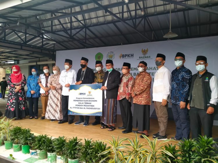 DPR Dorong Kemandirian Ekonomi Umat Berbasis Pesantren
