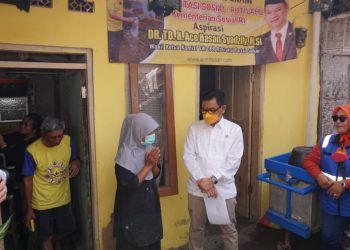 Ace Hasan Tinjau Program Rutilahu di Padalarang Bandung Barat