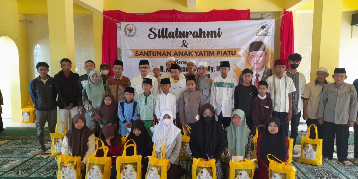 Safari Ramadhan di Bandung Barat, Ace Hasan Silaturahmi ke Pesantren dan Beri Santunan Anak Yatim