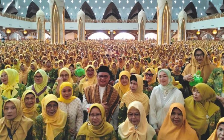Sambut 1 Muharram, 7.000 Kader Al-Hidayah Padati Masjid Al Jabbar, Doakan Golkar Menang