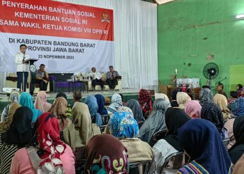 Keren Pisan, “Bapak Bansos” Kang Haji Ace Salurkan Bansos Rp. 173 Miliar di Bandung Barat