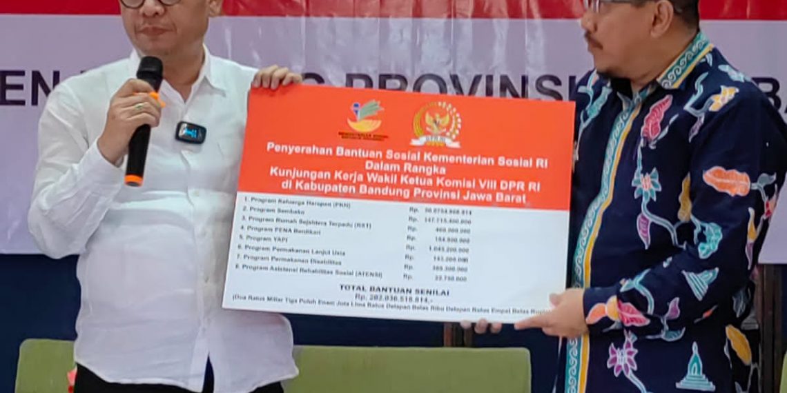 Keren! Kang Haji Ace Salurkan Bantuan Sosial dan Pemberdayaan Masyarakat Sebesar Rp. 202 Miliar